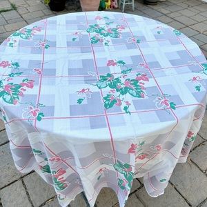Vintage Checkered Floral Green Leaves Trellis Leaf Linen Tablecloth 47” X  60”